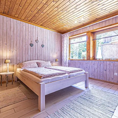 アパート & フレンスブルク